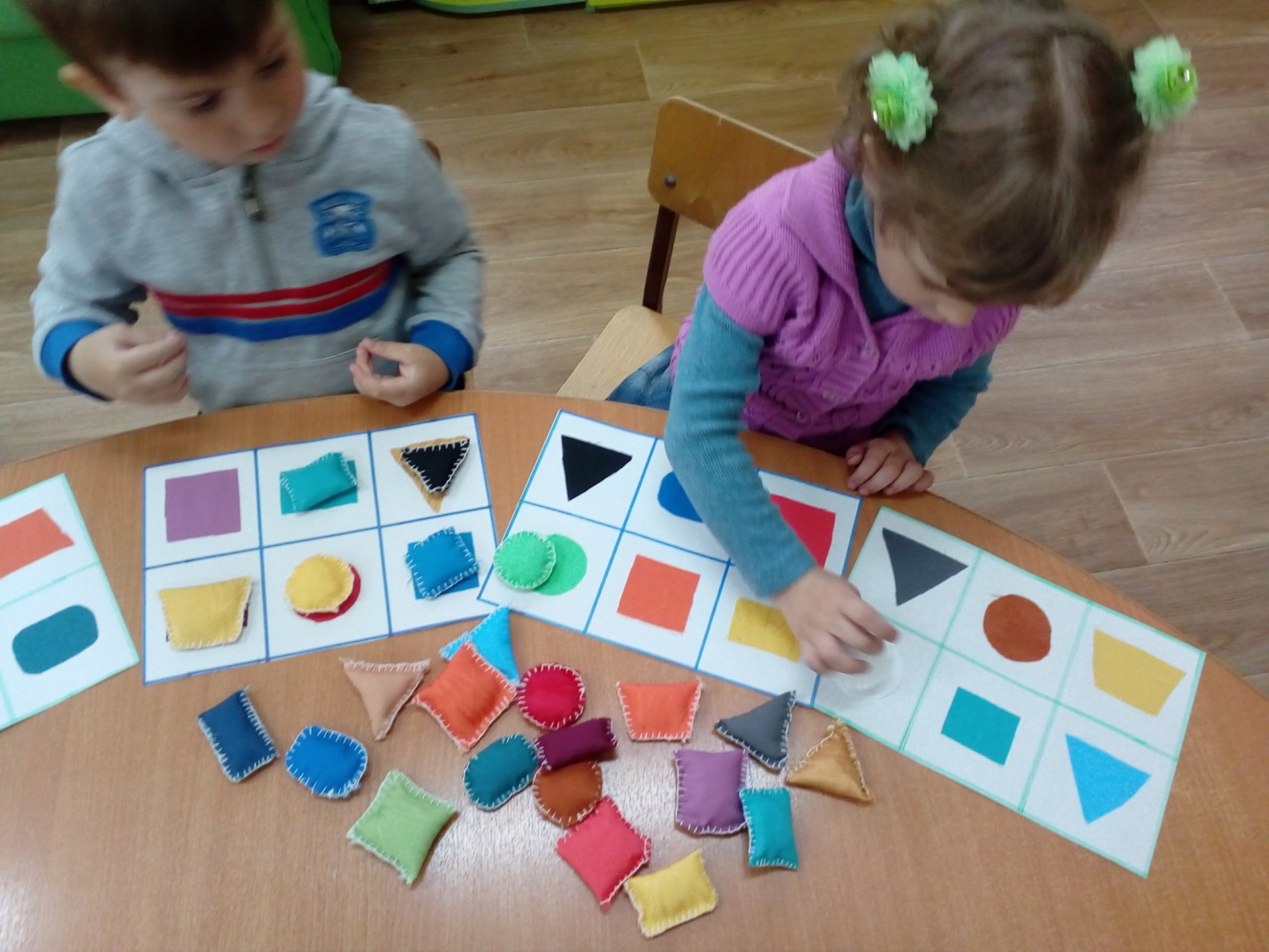Игры с геометрическими фигурами для дошкольников